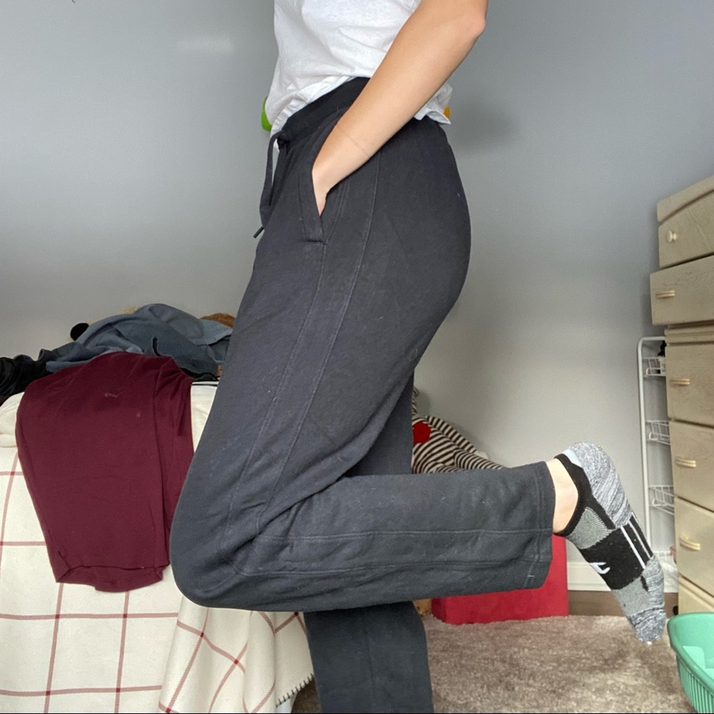 Black under armour sweatpants